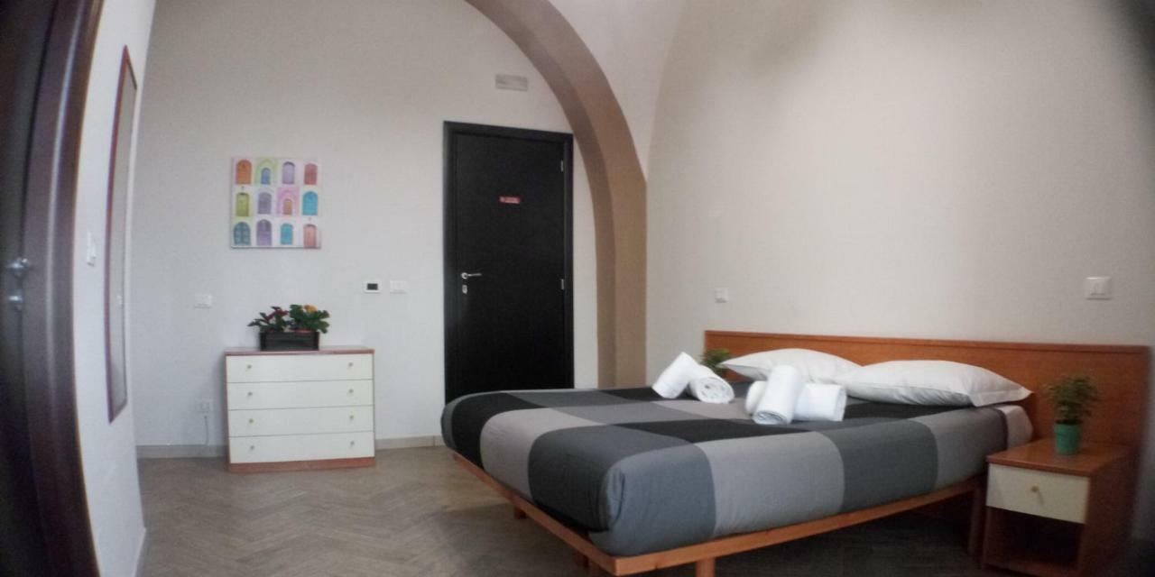 Le Scalette - Affittacamere Terracina Esterno foto