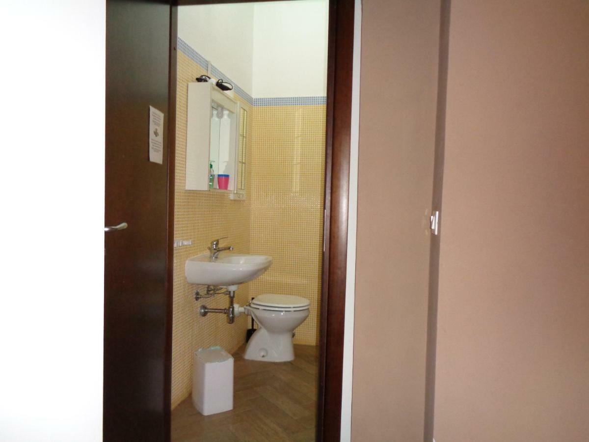 Le Scalette - Affittacamere Terracina Esterno foto